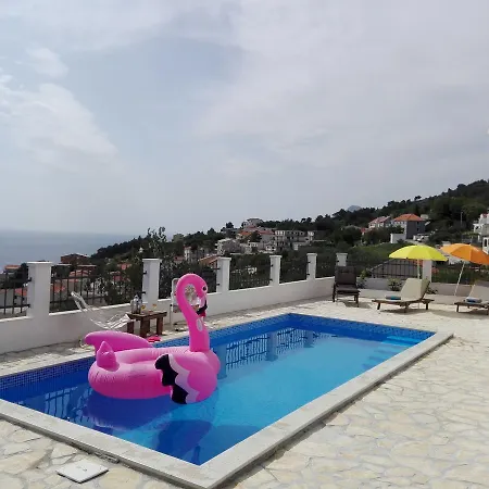 Dom wakacyjny Holiday Bernarda Stanici
